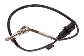 EGT sensor for CNHI and Iveco (69502363, 69502364, 5801954171). Reliable fitment for SCR and DPF systems. Accurate temperature monitoring for optimal emissions and system performance.