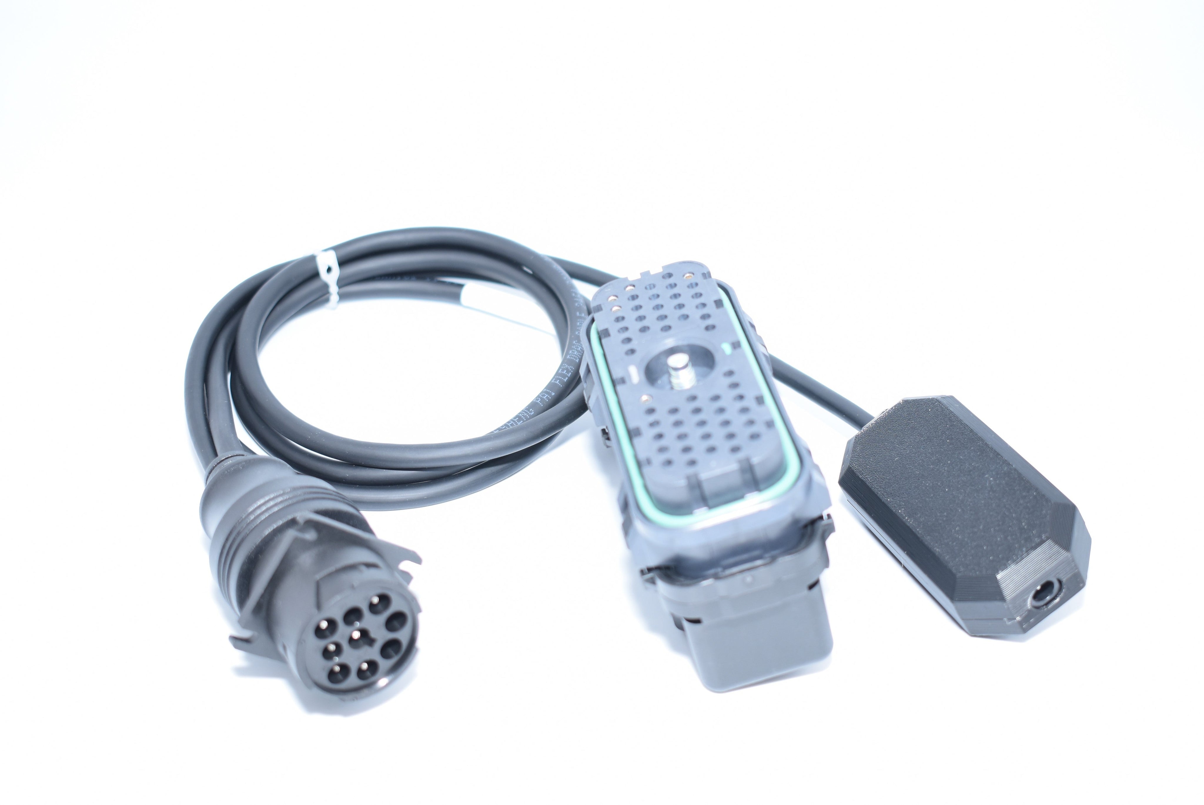 Buy a PHOENIX L21/L22/L23/L33/L34 John Deere 9-Pin Deutsch Cable (1.5m) for ECU programming and diagnostics. Compatible with PowerTech engines and 7R/8R/9R tractors. Fast UK shipping.